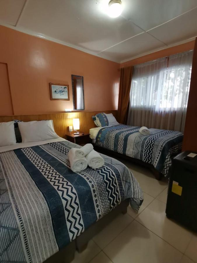 Hostal Las Heras เตมูโก ภายนอก รูปภาพ